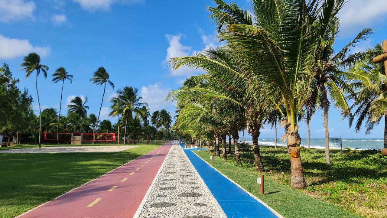 Apartamento Espetacular Na Melhor Praia Da Bahia, Guarajuba E Uma Das Unicas Praias Com Selo Azul Do Brasil -Luxo, Lazer, Diversao E Tranquilidade! Projetado Para Que Voce Tenha A Melhor Experiencia Em Hospedagem - Condominio Tipo Resort, O Mais Proc Camacari Bagian luar foto