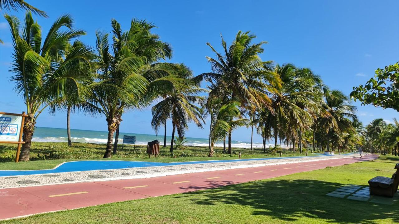 Apartamento Espetacular Na Melhor Praia Da Bahia, Guarajuba E Uma Das Unicas Praias Com Selo Azul Do Brasil -Luxo, Lazer, Diversao E Tranquilidade! Projetado Para Que Voce Tenha A Melhor Experiencia Em Hospedagem - Condominio Tipo Resort, O Mais Proc Camacari Bagian luar foto