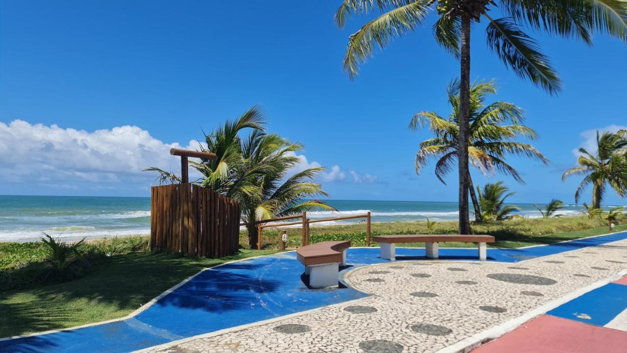 Apartamento Espetacular Na Melhor Praia Da Bahia, Guarajuba E Uma Das Unicas Praias Com Selo Azul Do Brasil -Luxo, Lazer, Diversao E Tranquilidade! Projetado Para Que Voce Tenha A Melhor Experiencia Em Hospedagem - Condominio Tipo Resort, O Mais Proc Camacari Bagian luar foto